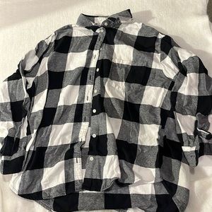 Old Navy black and white flannel